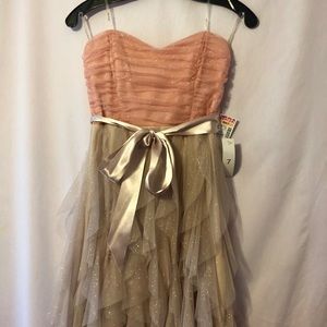Size 7 Beautiful Dusty Rose and Golden Dress